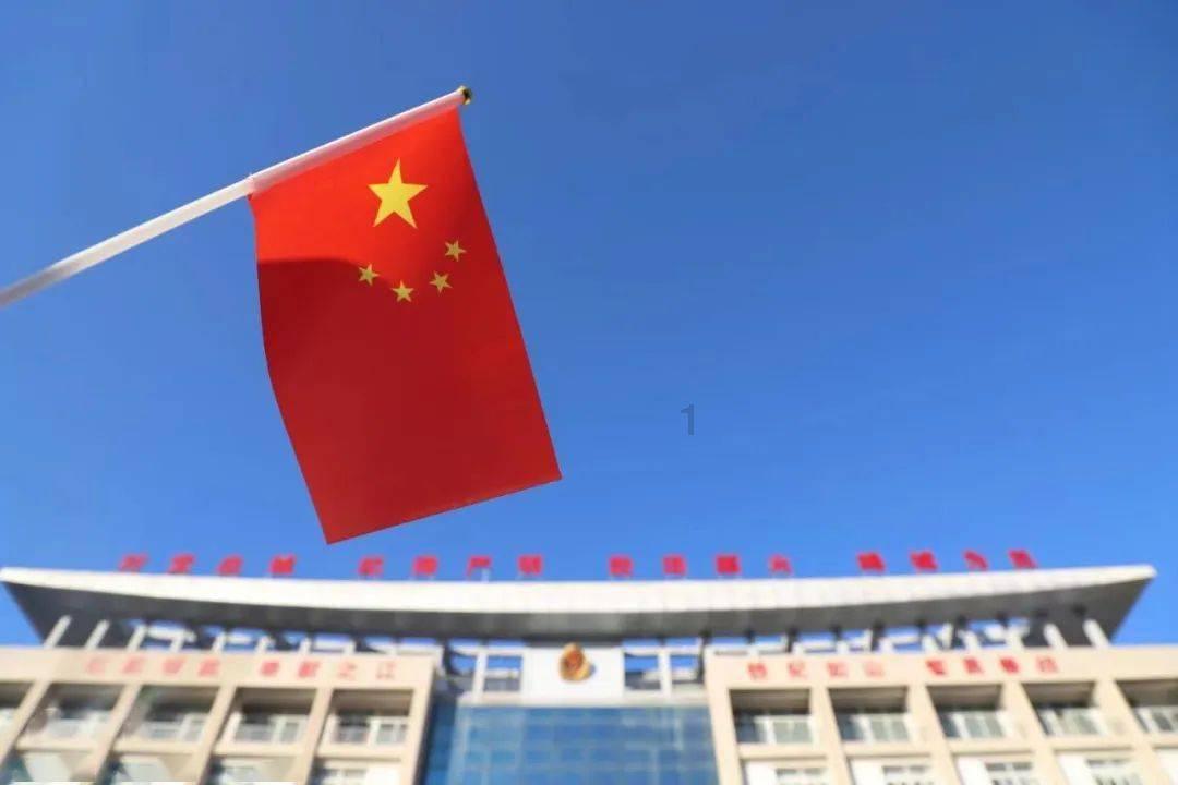 累̶觉̶不̶爱̶ 这样的文字加横线，能不能弄一个 九离游戏画面
